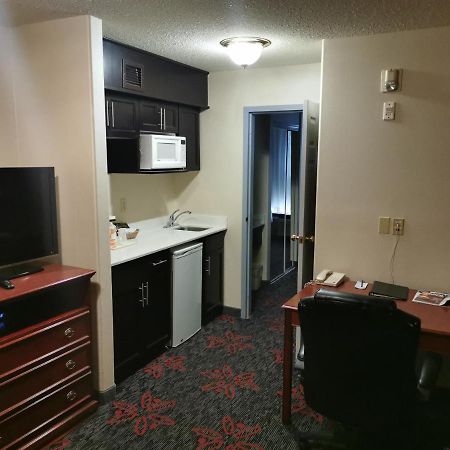 Comfort Inn & Suites University YYC Exterior foto